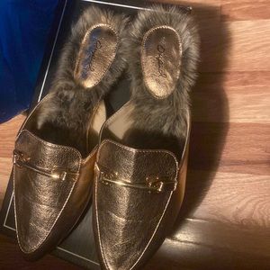 Rose gold slides